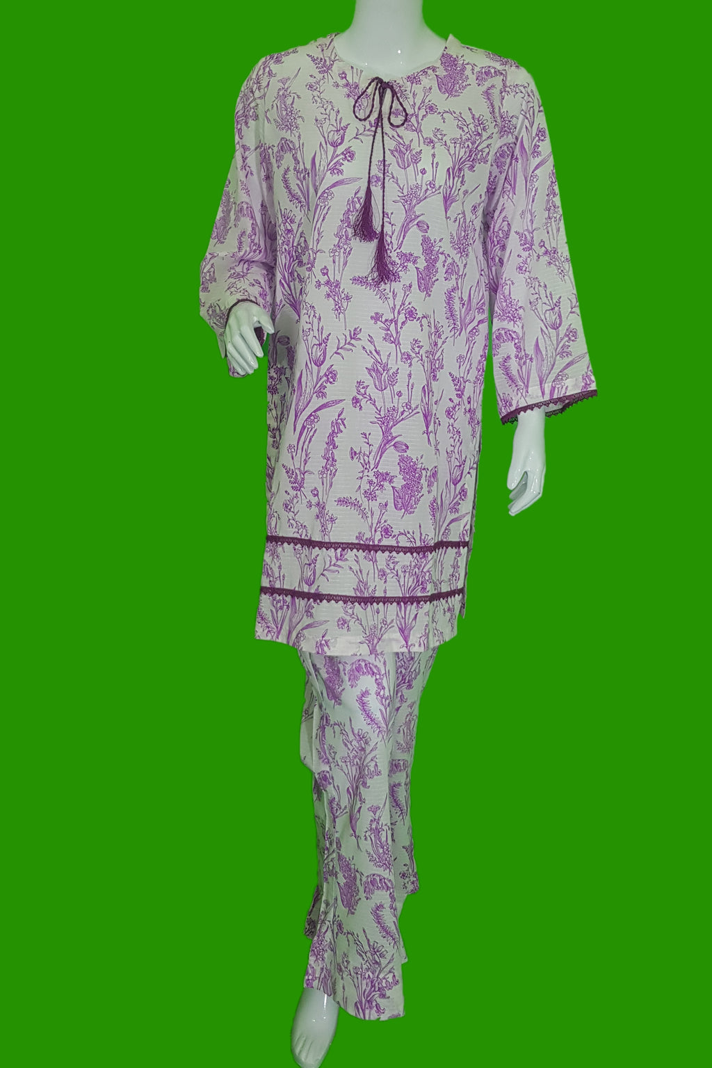 Lawn Bano Dora